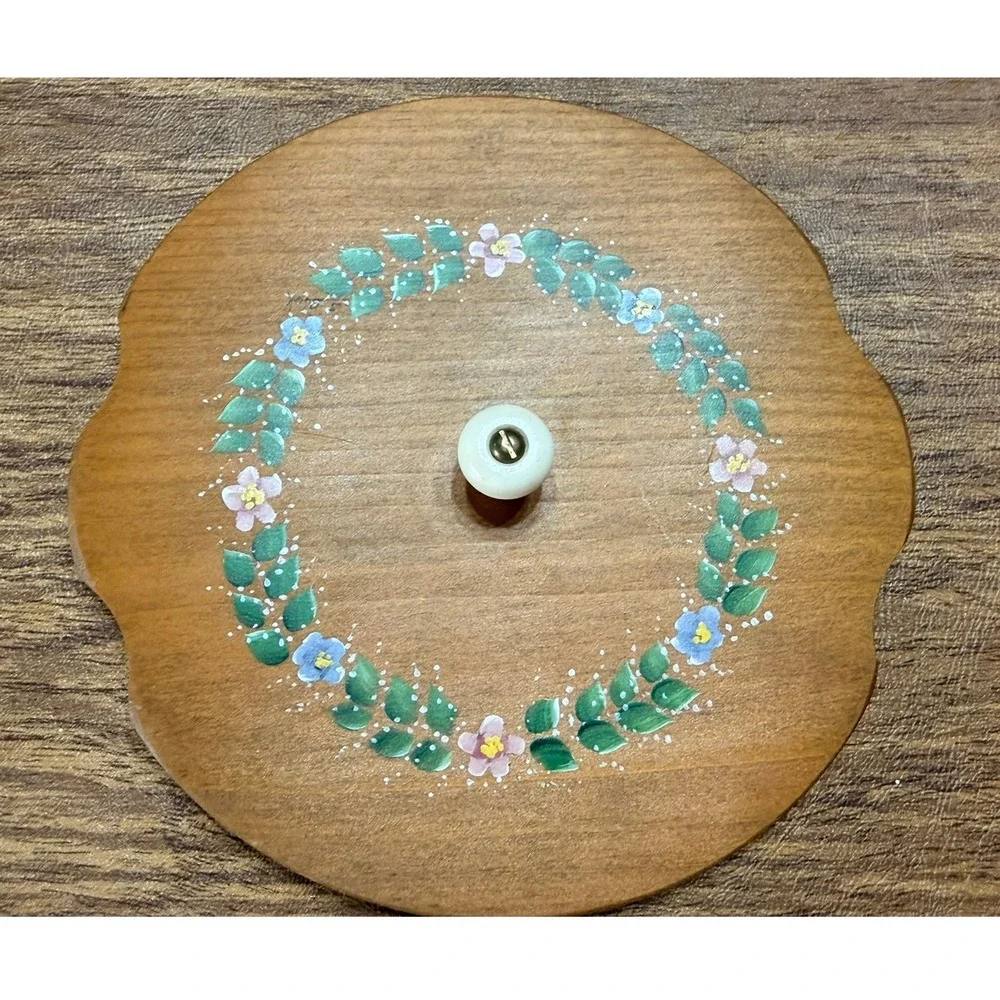 Vintage Hand Painted Floral Wood Lid Scalloped Edge Round 7 Inch Cottagecore